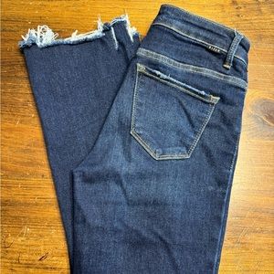 Brand: Risen, Size 1/25, I would size down in these. I’ve worn them once.